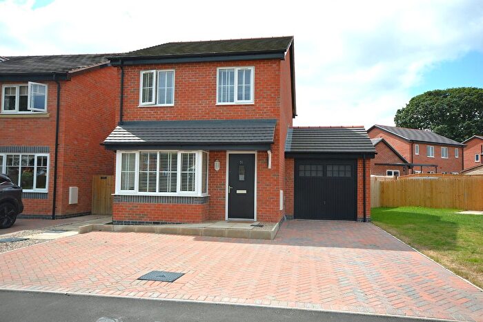 3 Bedroom Detached House For Sale In Maesderw, Sarn, Newtown, Powys, SY16