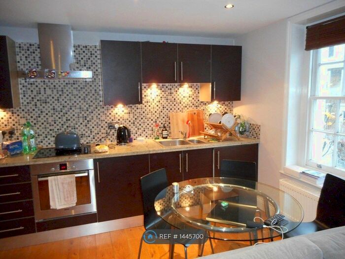 1 Bedroom Flat To Rent In Barnsbury Street, London, N1