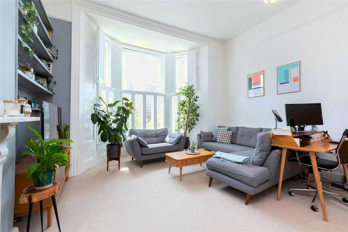 2 Bedroom Flat To Rent In Lordship Park, London, N16