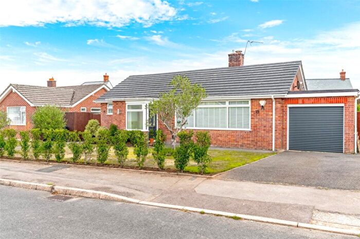 3 Bedroom Bungalow For Sale In Brookside Road, Wimborne, Dorset, BH21