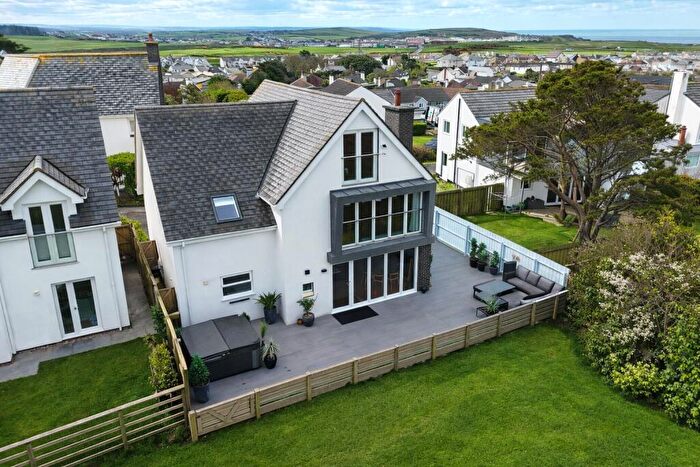 5 Bedroom Detached House For Sale In Fenten Close, Bude, Cornwall, EX23