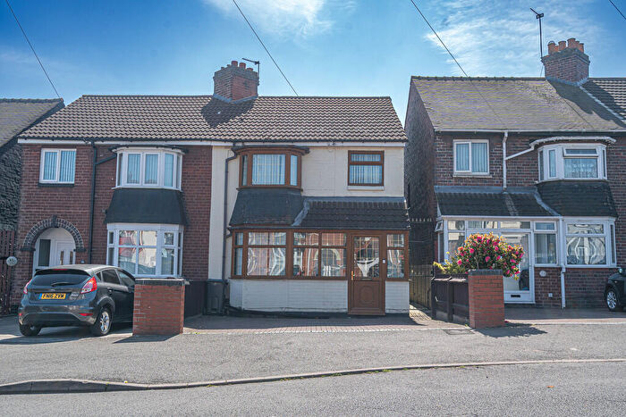3 Bedroom Semi Detached House For Sale In Onibury Road, Handsworth, B21