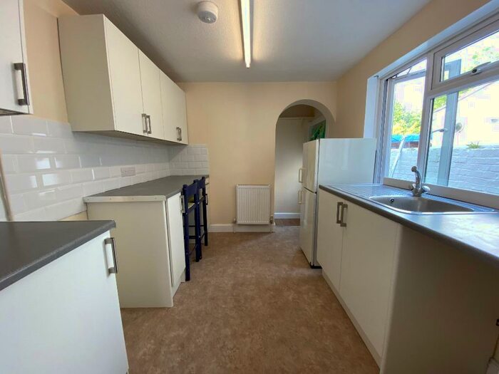 1 Bedroom Flat To Rent In Florence Street, Swindon, SN2