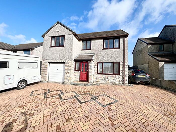 4 Bedroom Detached House For Sale In Carwynnen Close, Praze, TR14