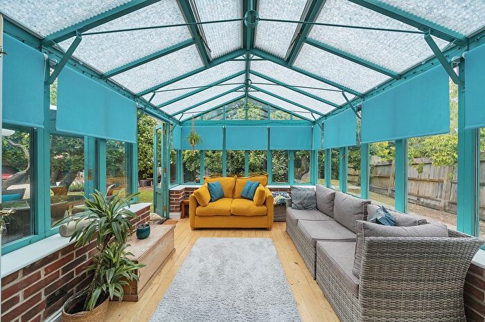 3 Bedroom Detached House For Sale In Waterstock, Oxford, OX33