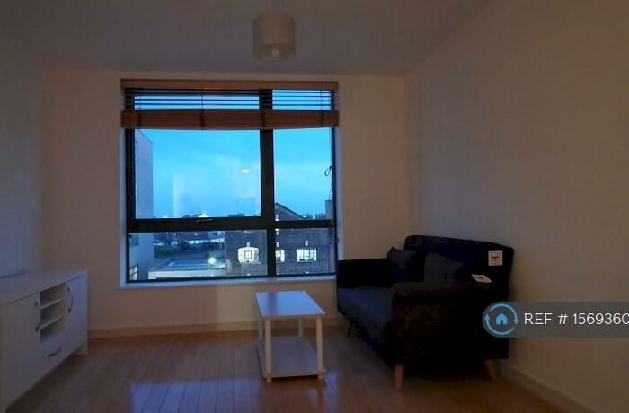 1 Bedroom Flat To Rent In The Lock Building, London, E15