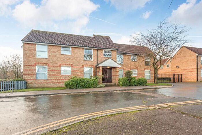 Flat To Rent In Cassis Court, Loughton, IG10