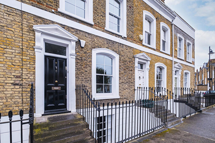 3 Bedroom Terraced House For Sale In Rydon Street, London, N1