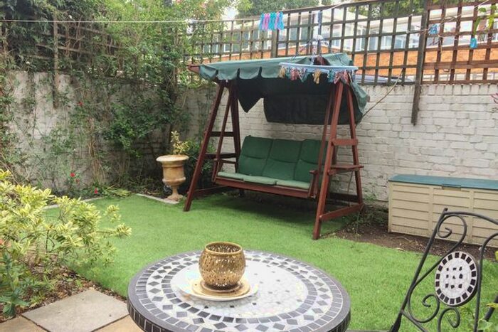 1 Bedroom Flat To Rent In King Street, Chiswick, London, W6