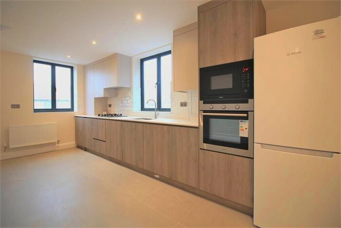 Studio To Rent In Elm Tree Court, New Heston Road, Hounslow, TW5