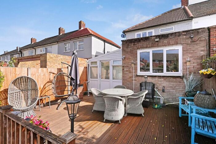 3 Bedroom End Of Terrace House For Sale In Buckhurst Avenue, Carshalton, SM5