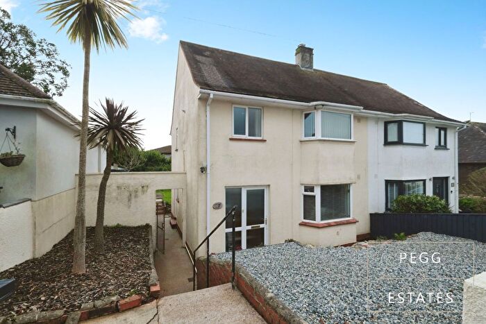 3 Bedroom Semi Detached House For Sale In Dart Avenue, Torquay, TQ2