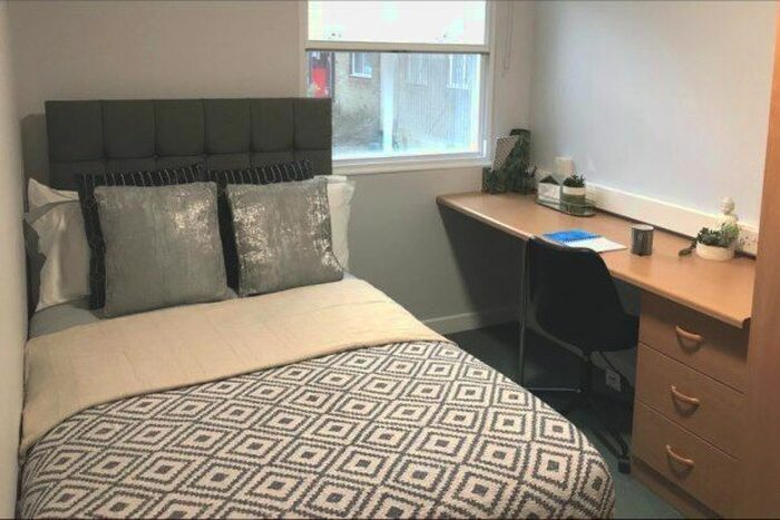 Studio To Rent In New Cross Road, London, SE14