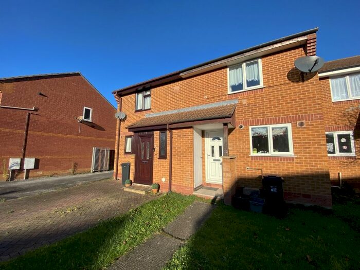 2 Bedroom Terraced House To Rent In Pollard Road, Bridgwater TA6