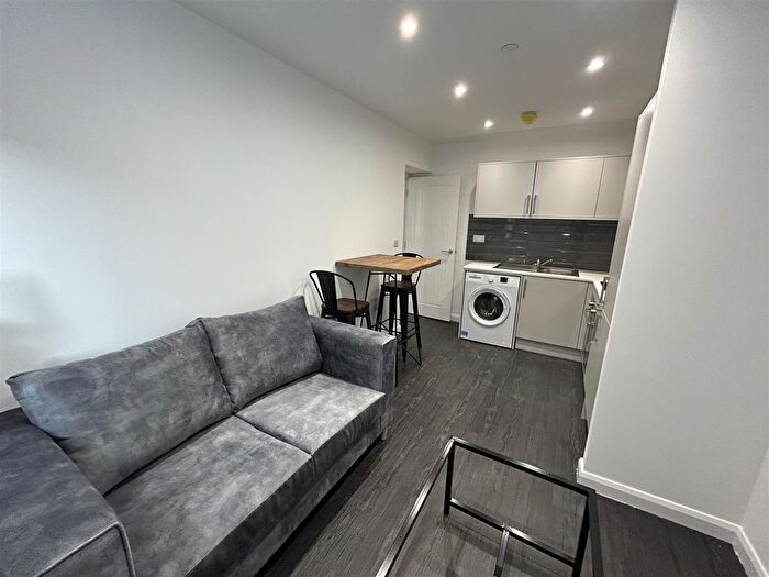 1 Bedroom Flat To Rent In Spectrum House, East Parade, Bradford, BD1