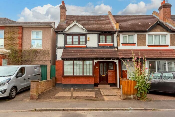 3 Bedroom End Of Terrace House To Rent In Clifton Road, Wallington, SM6