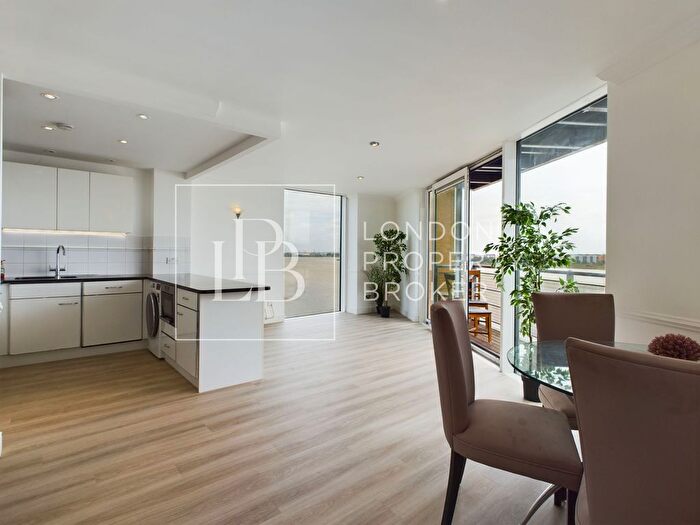 2 Bedroom Flat To Rent In Hull Place, Sunderland Point, E16