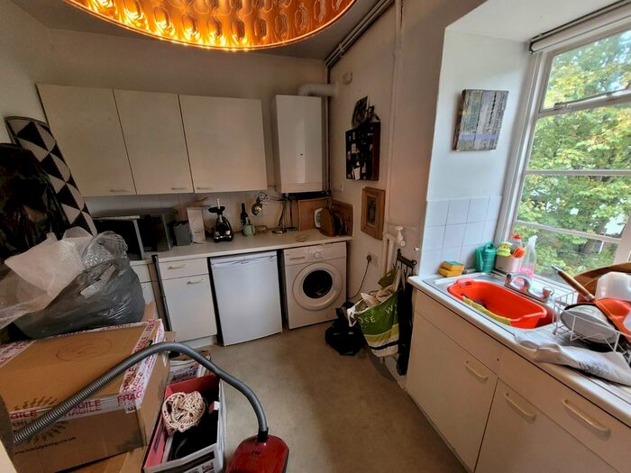 1 Bedroom Flat To Rent In Colney Hatch Lane, Muswell Hill, N10