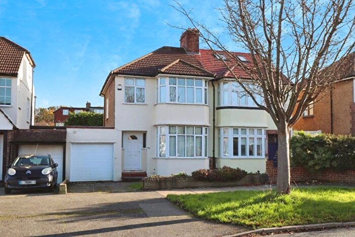 3 Bedroom Property For Sale In Holmdale Road, Chislehurst, BR7