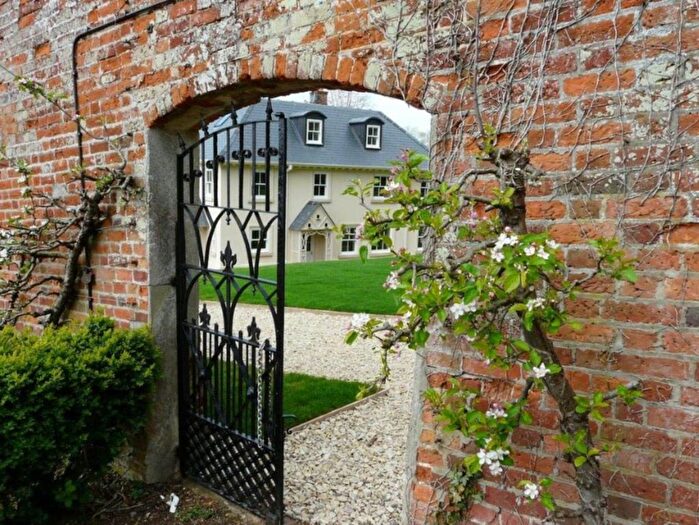 4 Bedroom Country House To Rent In Leverton, Hungerford, RG17