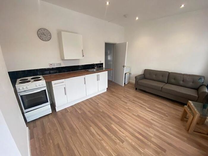 1 Bedroom Apartment To Rent In Whitchurch Road, Cardiff, CF14