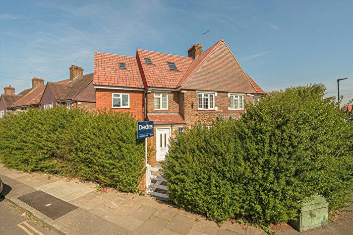 1 Bedroom Maisonette To Rent In Wesley Avenue, Hounslow, TW3