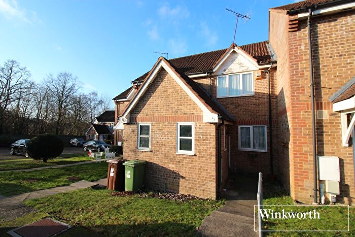 2 Bedroom Terraced House For Sale In Oberon Close, Borehamwood, Hertfordshire, WD6
