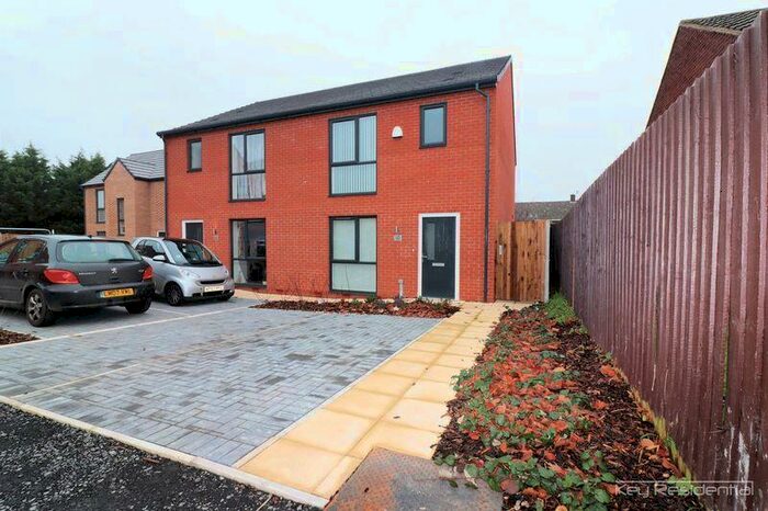 3 Bedroom Semi-Detached House To Rent In Barleyfield, Pensby, Wirral, CH61