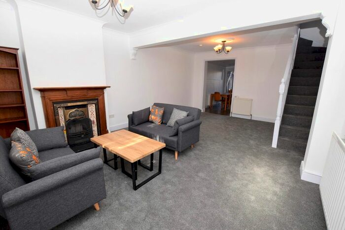 3 Bedroom Terraced House To Rent In Chandos Road, Stratford, E15