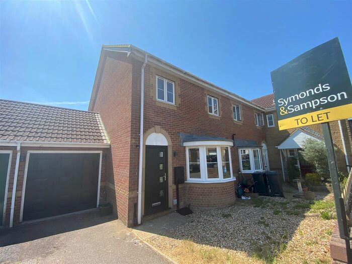 3 Bedroom End Of Terrace House To Rent In Eames Orchard, Ilminster, Somerset, TA19