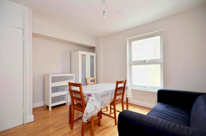 1 Bedroom Flat To Rent In Boston Place, London, NW1