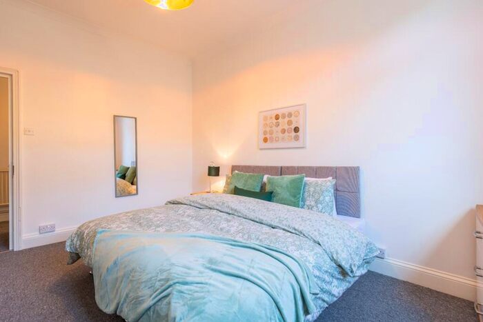 5 Bedroom House To Rent In Cranbrook Road, Bristol, BS6