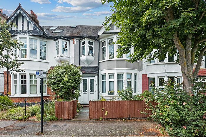 3 Bedroom Terraced House For Sale In Nottingham Road, Leyton, E10