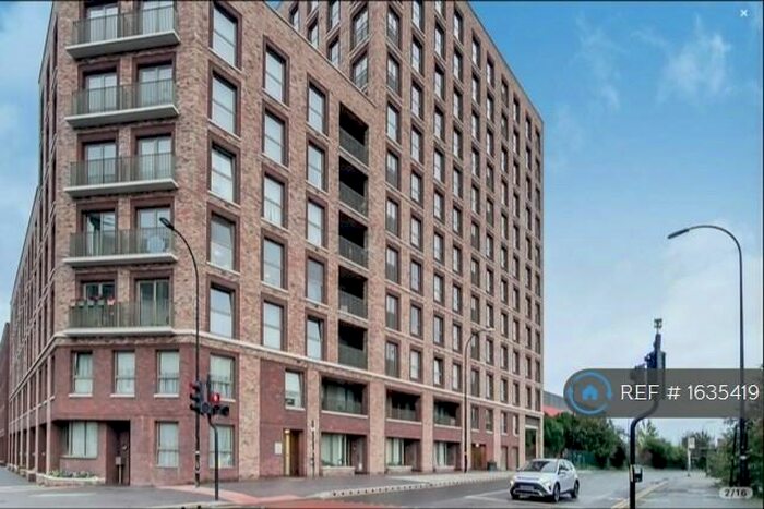 3 Bedroom Flat To Rent In Tiller House, London, E6