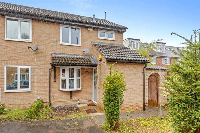 3 Bedroom End Of Terrace House To Rent In Pinels Way, High Wycombe, HP11