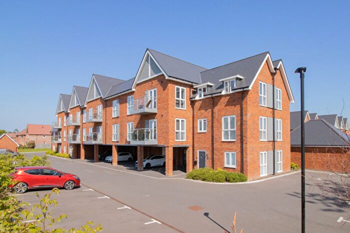 2 Bedroom Flat For Sale In Steel Close, Herne Bay, CT6