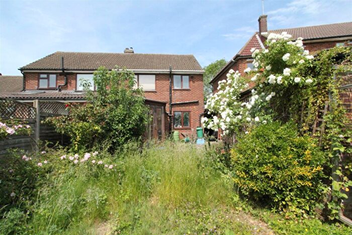 3 Bedroom Semi-Detached House For Sale In Hampden Hill, Ware, SG12