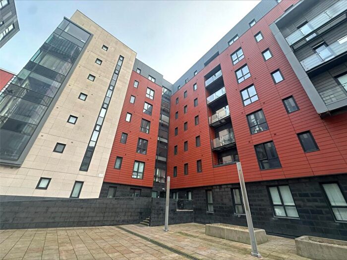 1 Bedroom Flat For Sale In Plaza Boulevard, Liverpool, Merseyside, L8