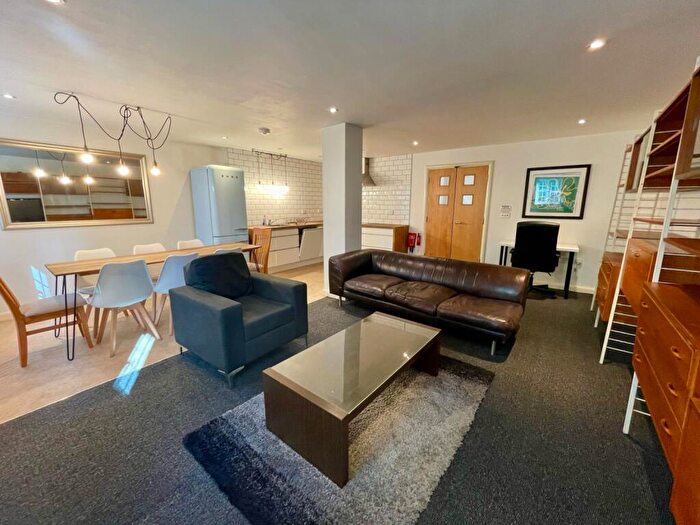 2 Bedroom Apartment To Rent In Building, New Market Street, Birmingham, B3