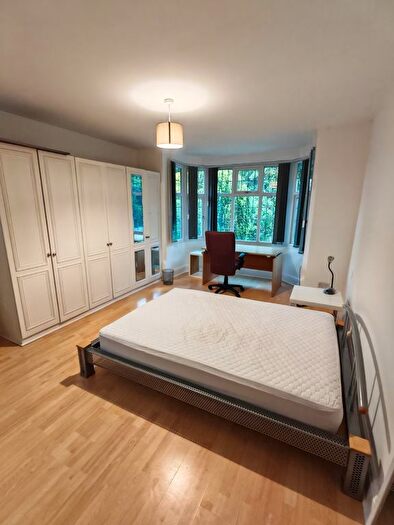 6 Bedroom Detached House To Rent In Wollaton Drive, Nottingham, NG8