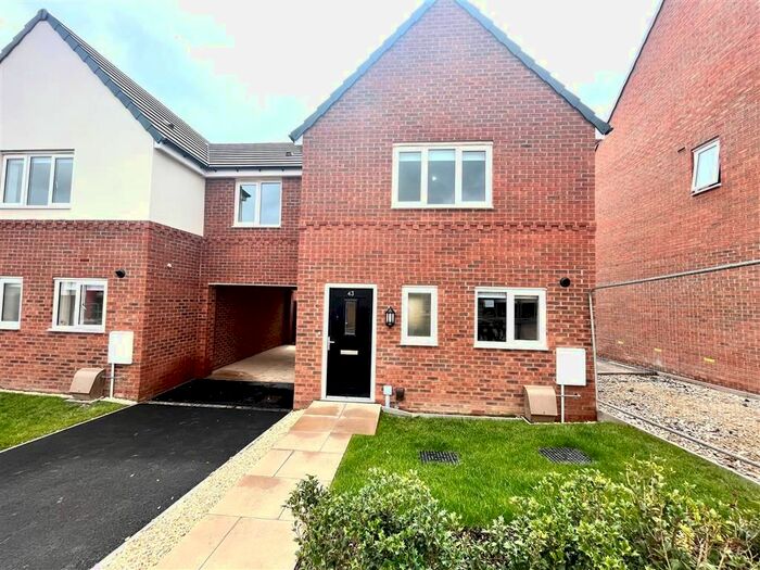 4 Bedroom Property To Rent In Harviston Avenue, Gedling, Nottingham, NG4