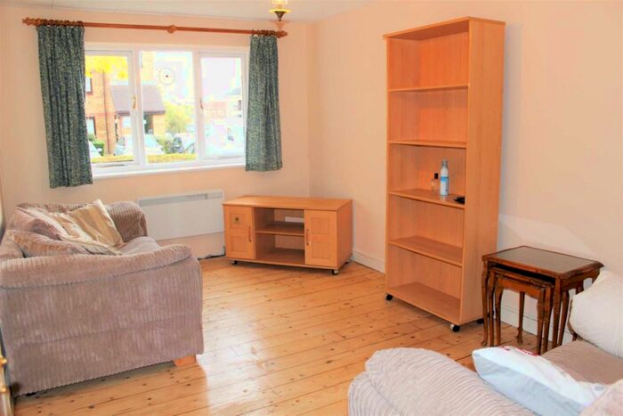 1 Bedroom Apartment To Rent In Stocksfield Road, Walthamstow, E17