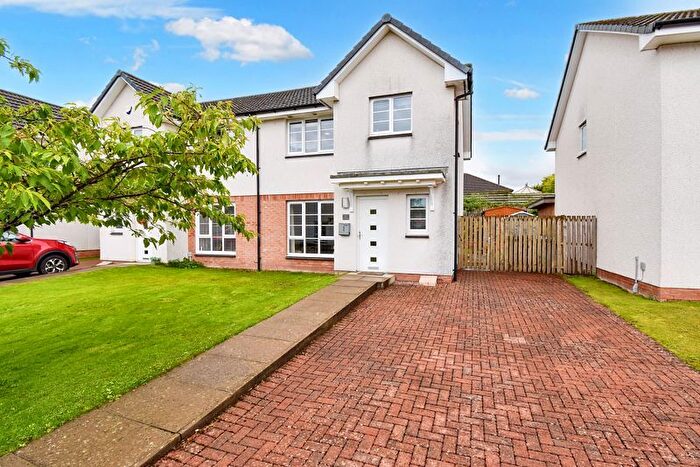 3 Bedroom Semi-Detached House For Sale In Quarry Crescent, Kilsyth, G65