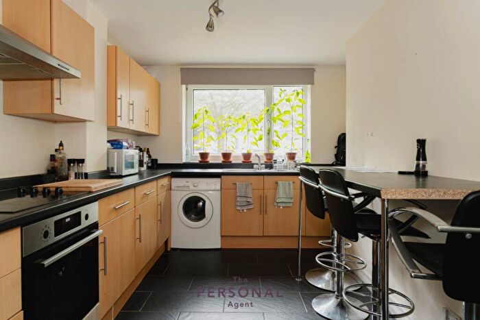 2 Bedroom Flat To Rent In Mulgrave Road, Sutton, SM2