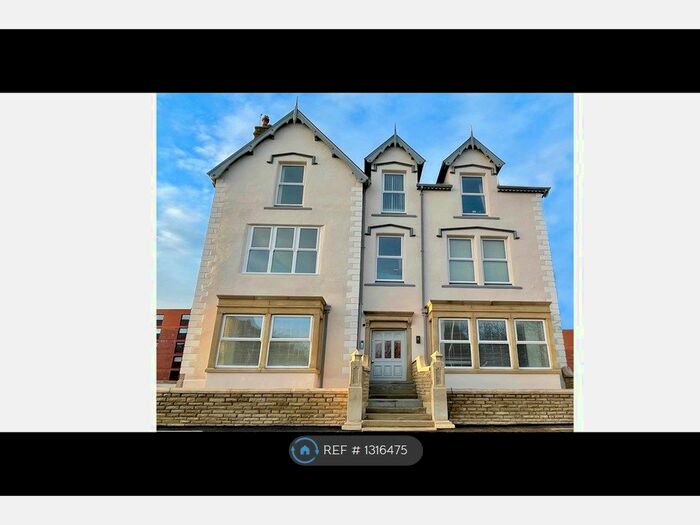 2 Bedroom Flat To Rent In Clifton Drive North, Lytham St. Annes FY8