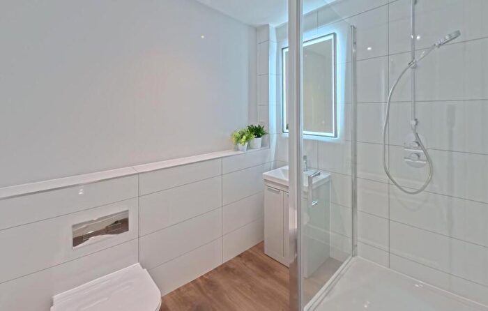 1 Bedroom Apartment To Rent In - Willow Walk, Cambridge, CB1