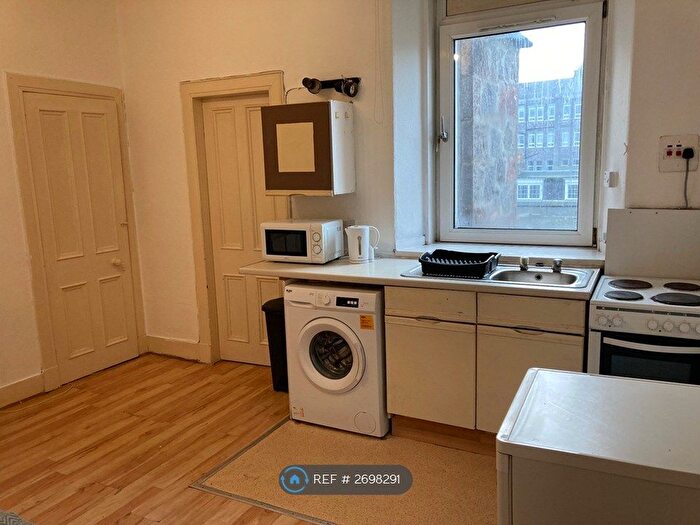 2 Bedroom Flat To Rent In Summerfield Terrace, Aberdeen, AB24