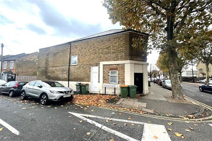 3 Bedroom Apartment To Rent In Balaam Street, Plaistow, E13