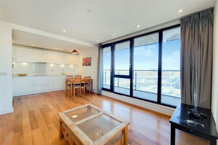 2 Bedroom Flat To Rent In Grand Regent Tower, Cadmium Square, Bethnal Green, London, E2