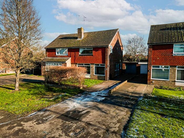 3 Bedroom Semi Detached House For Sale In Ingram Avenue, Aylesbury, HP21